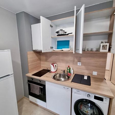 Best Family Apartments & Private Parking Sofia Bagian luar foto