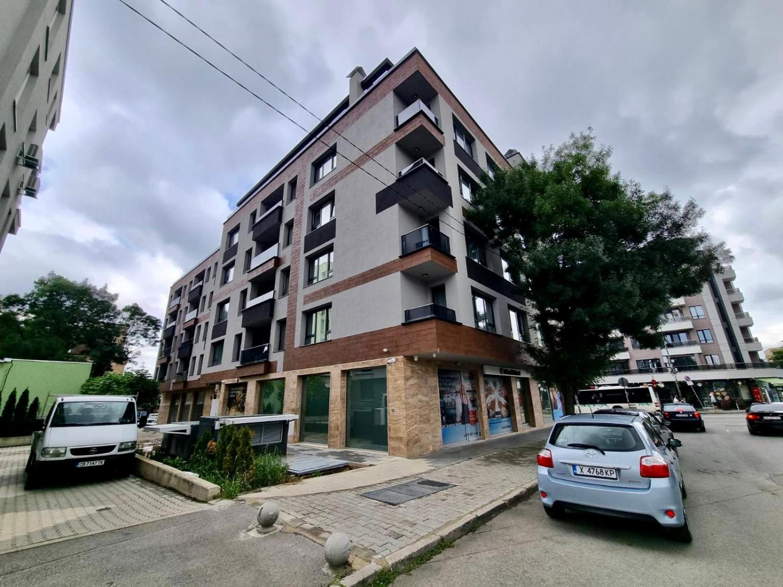 Best Family Apartments & Private Parking Sofia Bagian luar foto