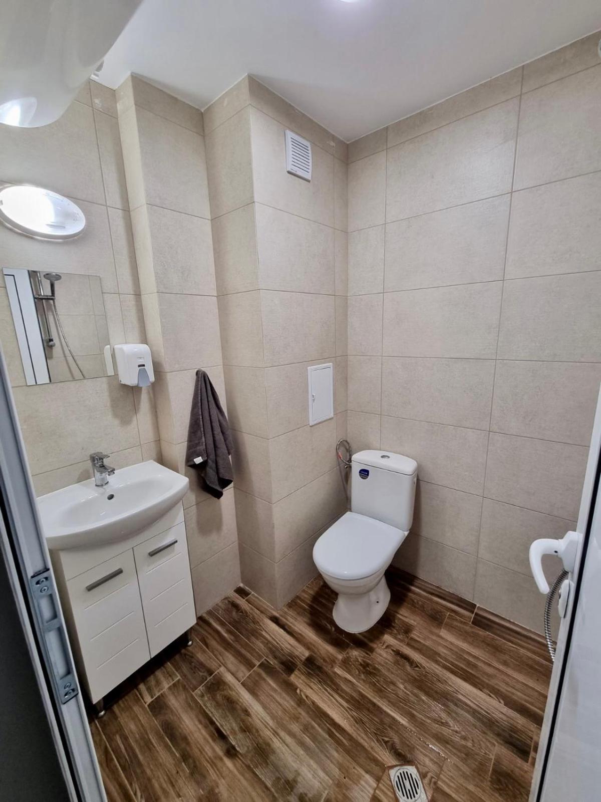 Best Family Apartments & Private Parking Sofia Bagian luar foto